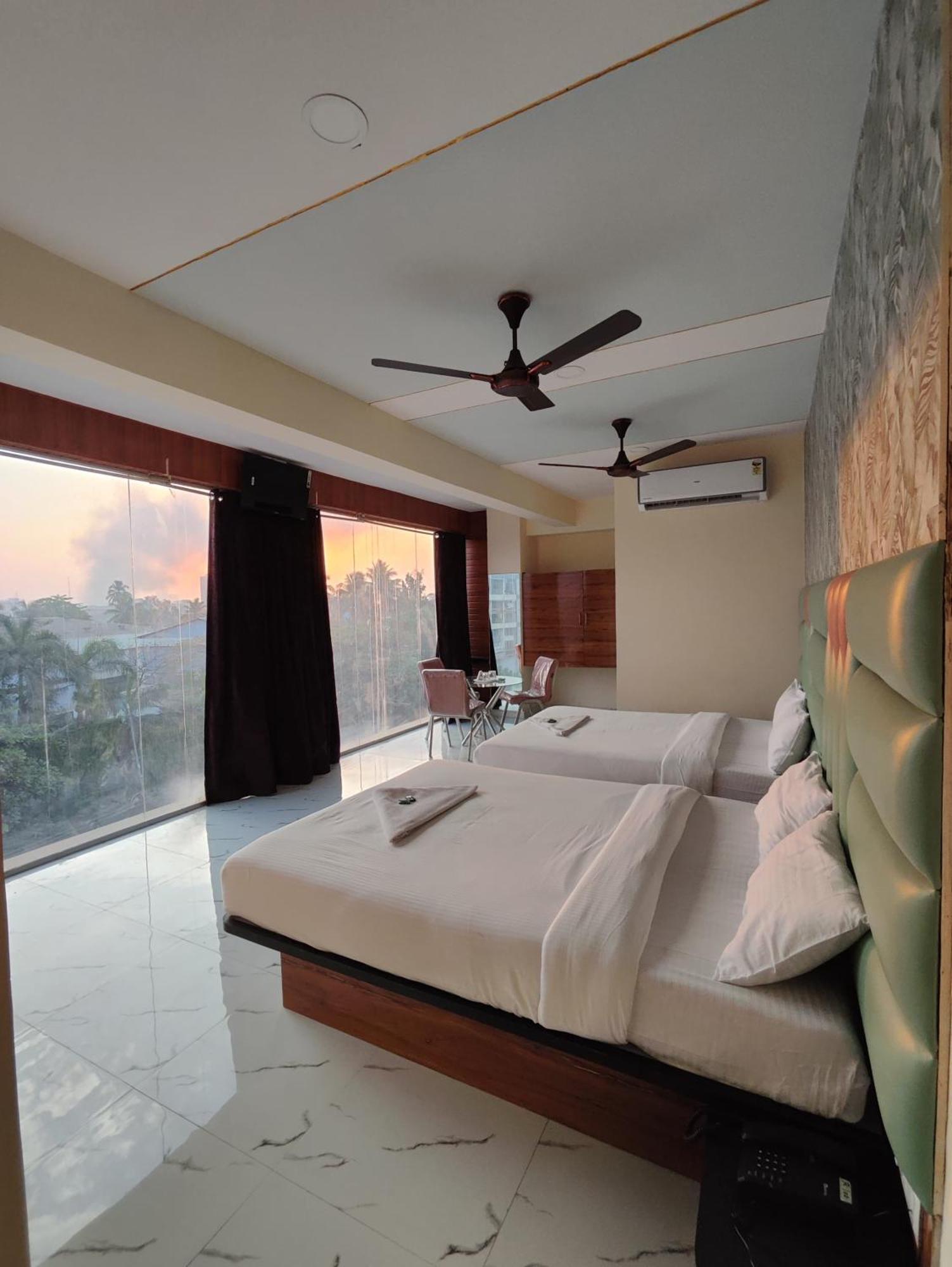 New Balaji Residency By Glitz Hotels Ulhāsnagar Exterior foto